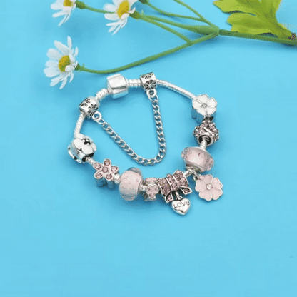 Élégance de la nature | Bracelet à breloques pour femme ajustable | Design élégant de fleur de pêcher pour toutes les occasions