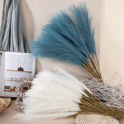 FEATHERBLOOM – Artificial Pampas for Graceful Decorative Displays