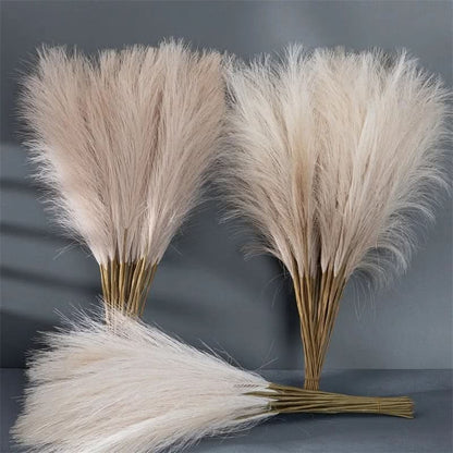 FEATHERBLOOM – Artificial Pampas for Graceful Decorative Displays