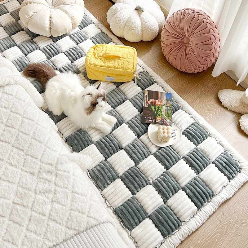 Chenille Pet Blanket with Non-Slip Backing – Plush Furniture Protector for Dogs & Cats – Machine Washable Couch Cover