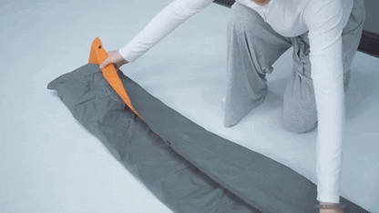 Prêt pour l'aventure | Matelas de camping gonflable avec pompe à pied intégrée | Imperméable et portable pour un confort en extérieur