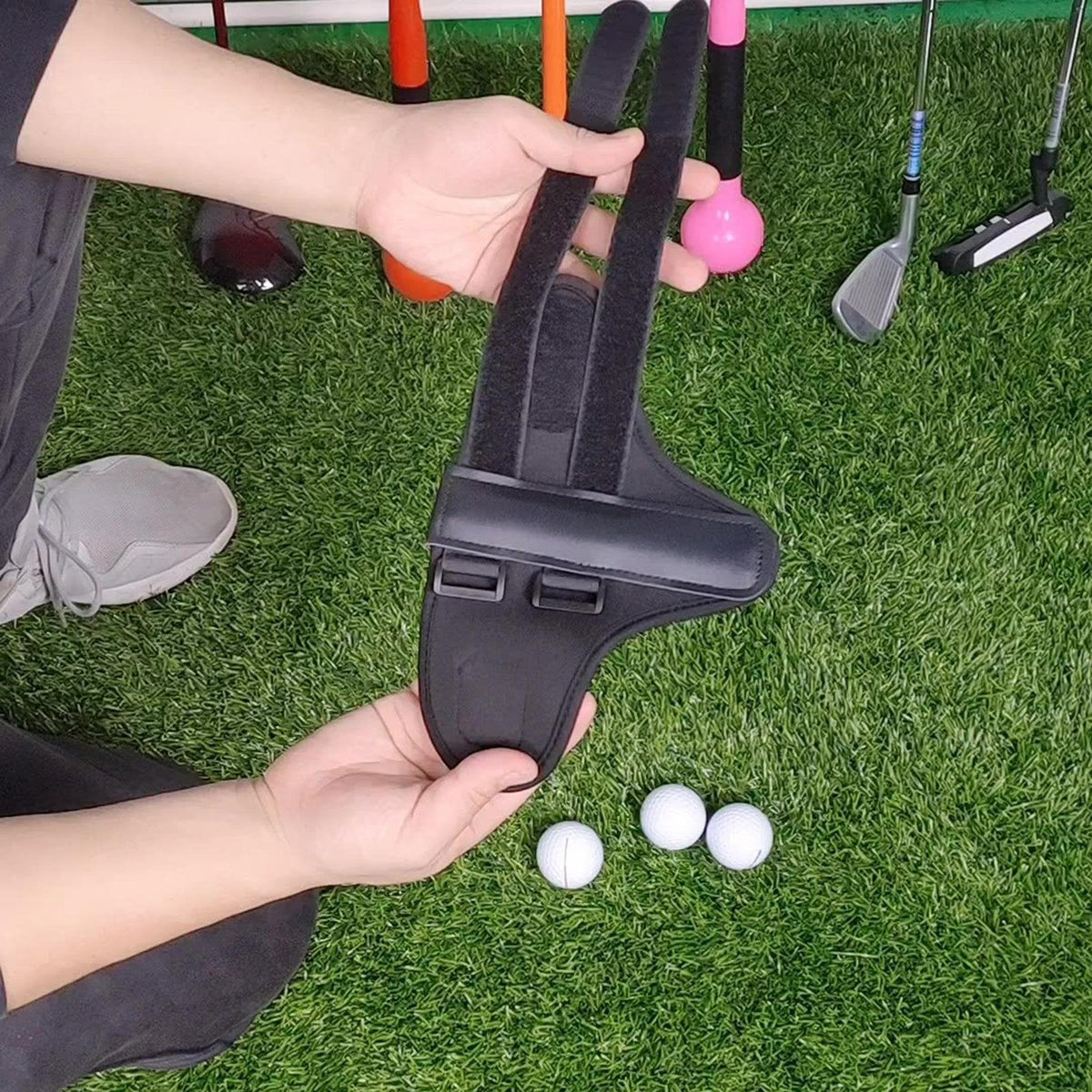 Golf Swing Training Brace for Wrist Positioning & Form Correction – Adjustable Support Band for Men & Women Golfers