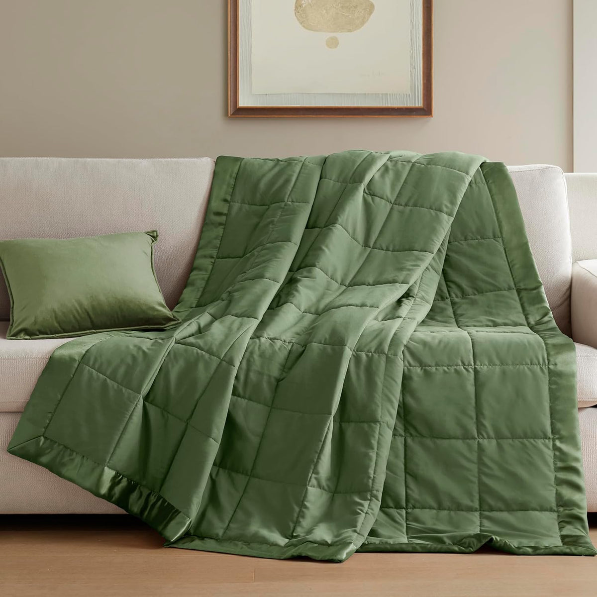 Collection Windom | Couverture en duvet synthétique avec traitement anti-humidité | Couvre-lit léger et doux toutes saisons, bordure satinée