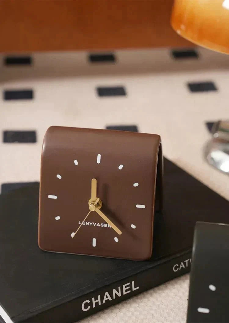 Ceramic Tabletop Clock Silent Quartz Movement 4.8 Inch Rounded Minimalist Timepiece for Bedroom Nightstand Office Desk Home Decor Battery Op