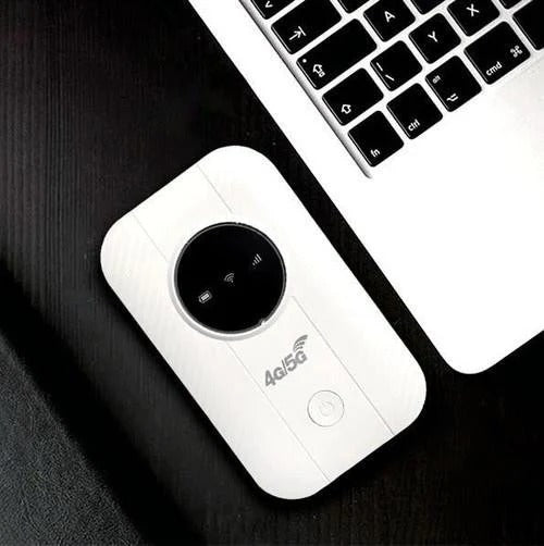 Point d'accès WiFi mobile compact pour les voyages
