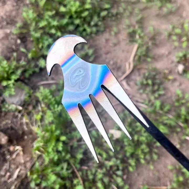 Désherbeur de jardin facile avec 4 griffes métalliques