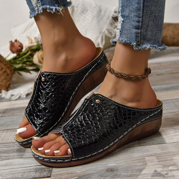 Sandales confortables pour femmes avec soutien de la voûte plantaire et talon compensé