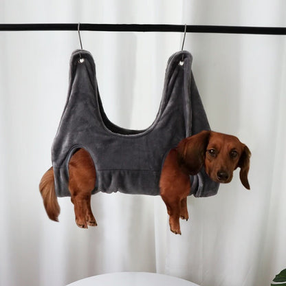 Table de toilettage facile pour chiens pour le soin des griffes