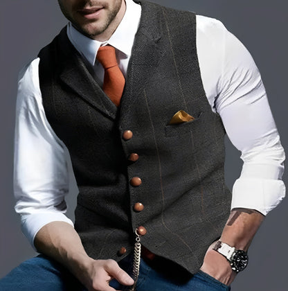 Gilet classique et élégant à la coupe ajustée