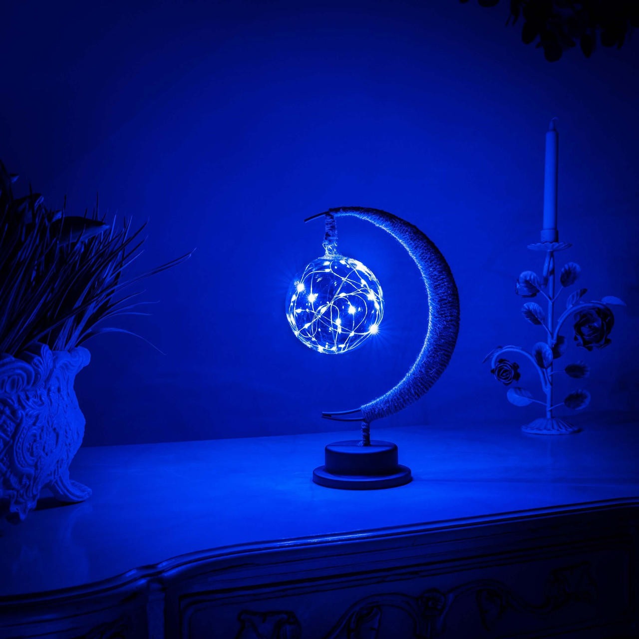 Lampe de table sphère lunaire lumineuse avec texture réaliste