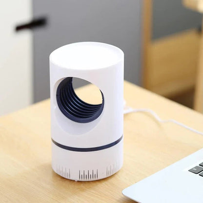 Lampe anti-moustiques enfichable pour usage intérieur