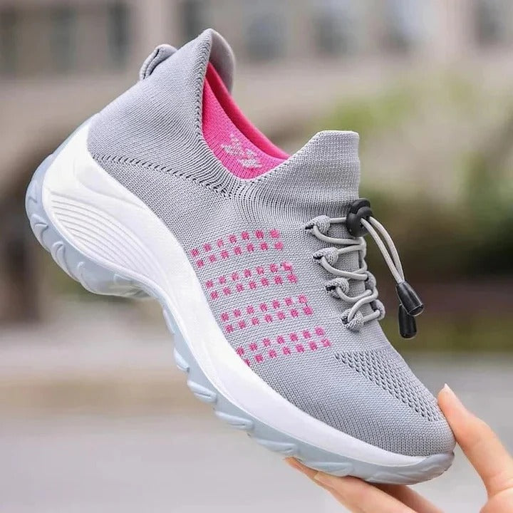 Chaussures de marche confortables avec semelles intérieures rembourrées