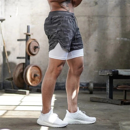 Short de sport camouflage homme avec doublure de compression intégrée