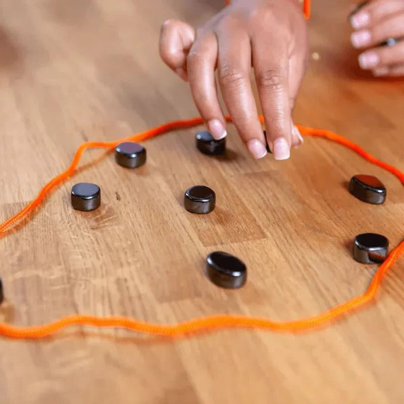 Jeu d'échecs magnétique pliable et portable