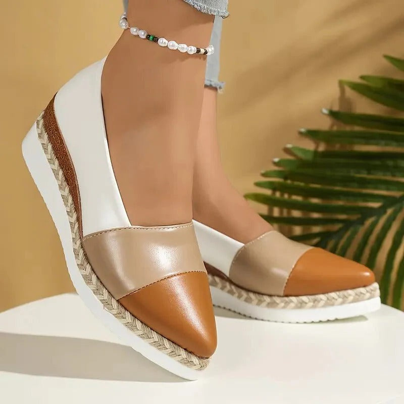 Sandales compensées confortables avec semelle intérieure souple et boucle réglable