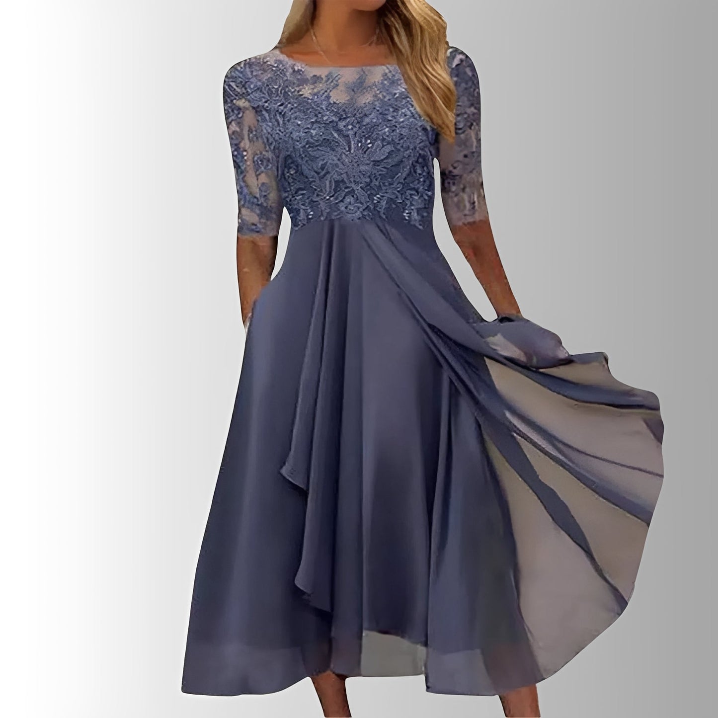 Belle robe florale longueur thé avec jupe évasée