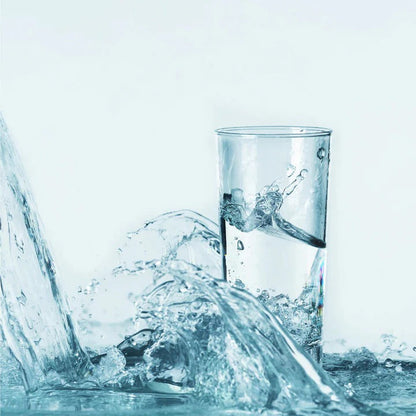 Bouteille d'eau alcaline compacte pour une utilisation quotidienne