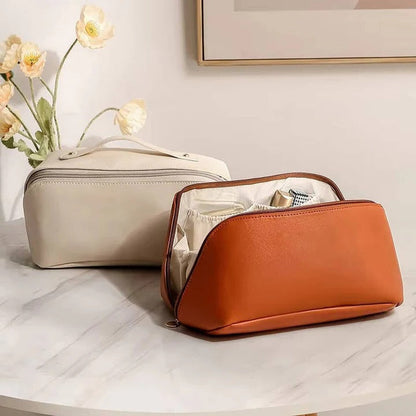 Grande trousse de toilette avec de nombreuses poches