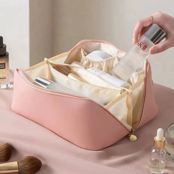 Grande trousse de toilette avec de nombreuses poches