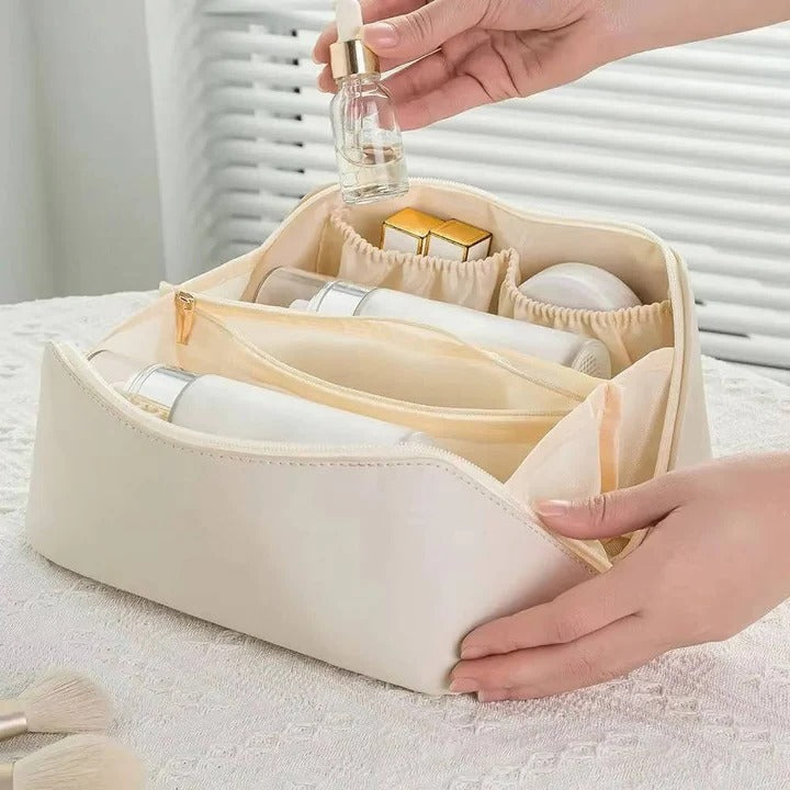 Grande trousse de toilette avec de nombreuses poches