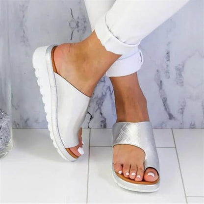 Sandales orthopédiques pour femmes avec semelle intérieure amortissante et rembourrage latéral pour un confort tout au long de la journée