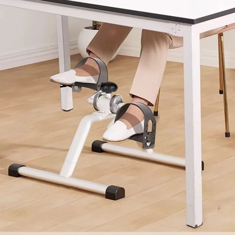 Pédalier d'appartement compact pour l'entraînement à domicile