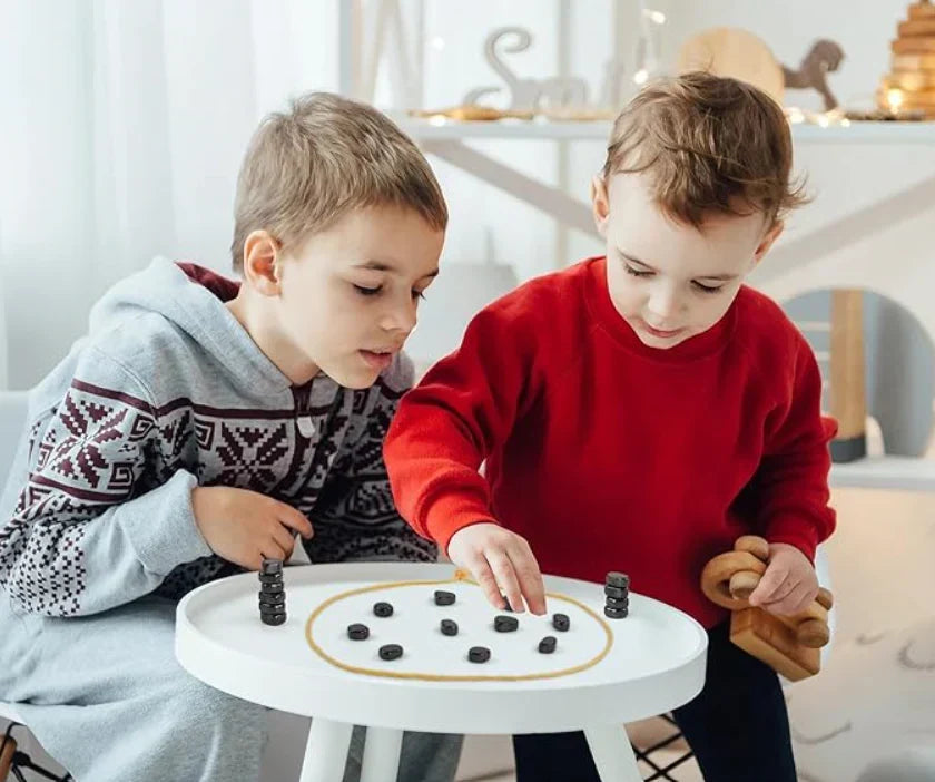 Strategy Magnet Placement Game for Kids and Adults – Screen-Free Family Fun with Magnetic Pieces and Cord – Builds Focus, Fine Motor Skills,