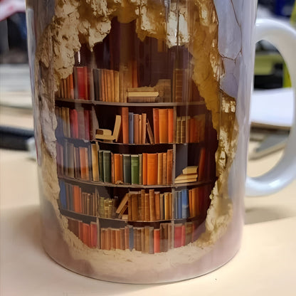 Mug livre coloré avec motif d'étagère en 3D