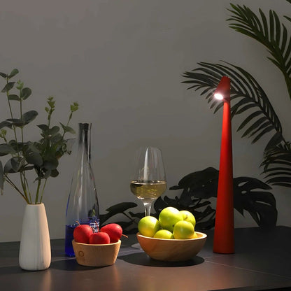 Lampe de bureau portable en métal avec luminosité réglable et port USB