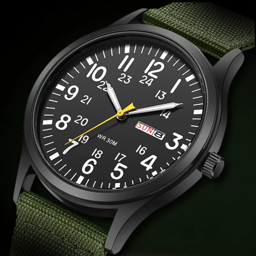 Montre de sport pour homme robuste et résistante à l'eau