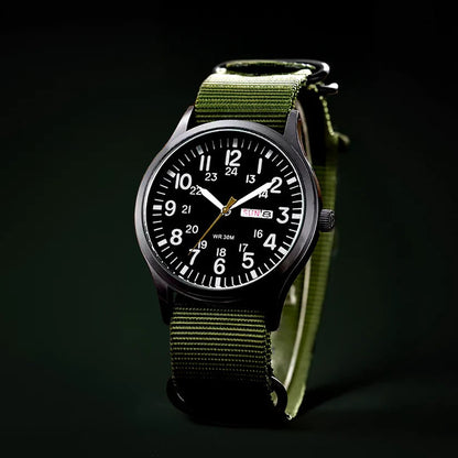 Montre de sport pour homme robuste et résistante à l'eau