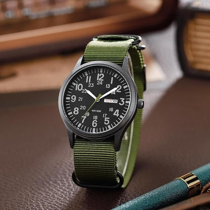 Montre de sport pour homme robuste et résistante à l'eau