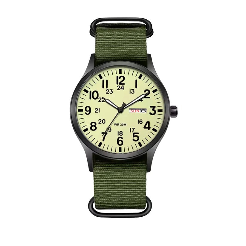 Montre de sport pour homme robuste et résistante à l'eau