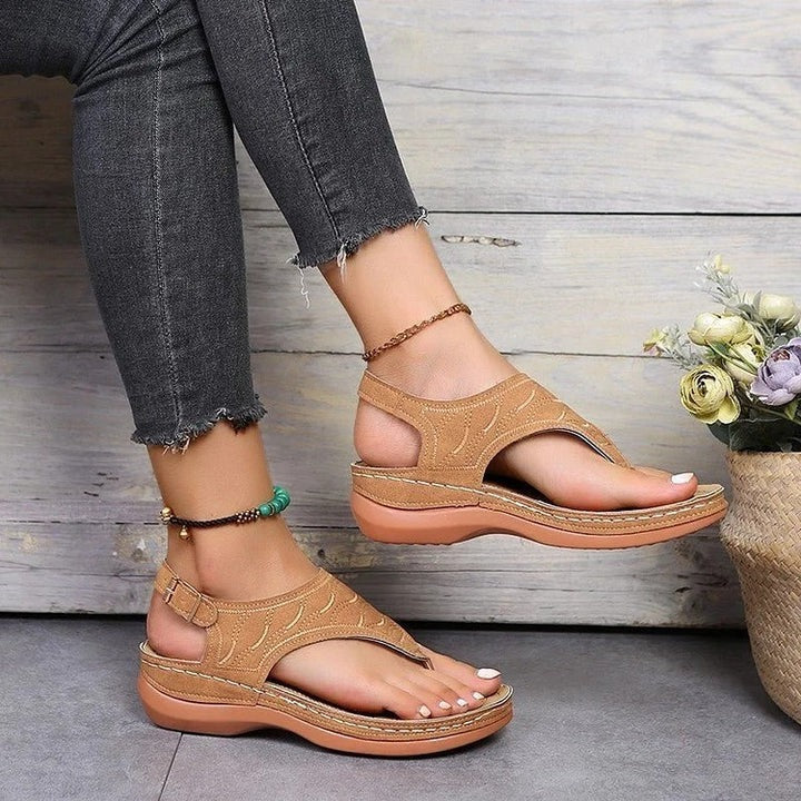 Sandales orthopédiques confortables pour femmes avec semelles souples
