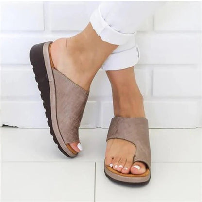 Sandales orthopédiques pour femmes avec semelle intérieure amortissante et rembourrage latéral pour un confort tout au long de la journée