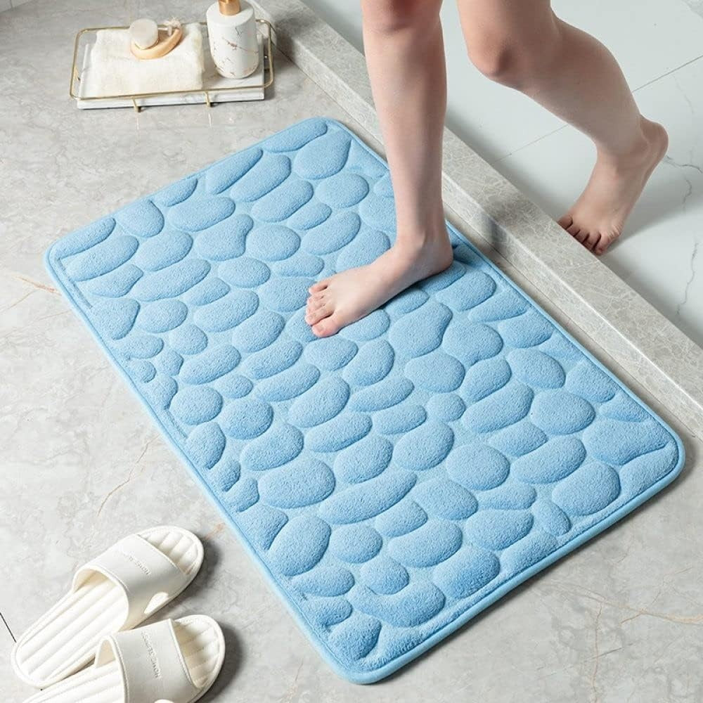 Plush Microfiber Bathroom Rug 20×31 Inches Cream Non-Slip Backing Quick-Dry Water-Absorbent Floor Runner for Shower Kitchen Laundry Room