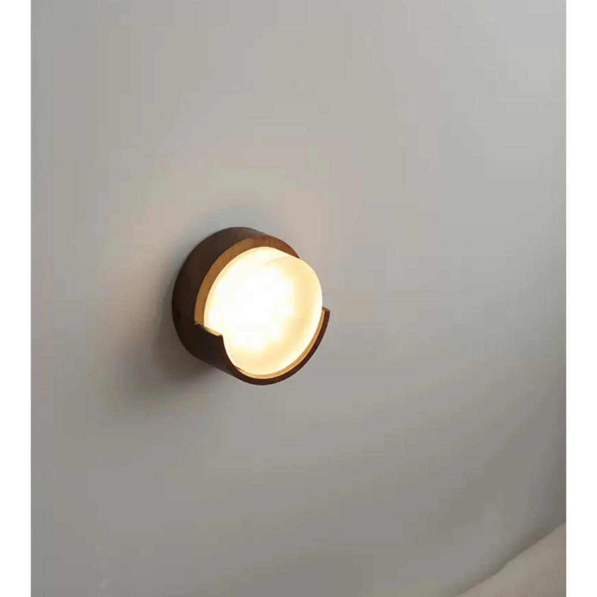 Circular Wood & Metal Sconce 6-Inch Warm LED Accent Light for Hallways Living Rooms Bedrooms Minimalist Modern Japanese-Inspired Interior Li