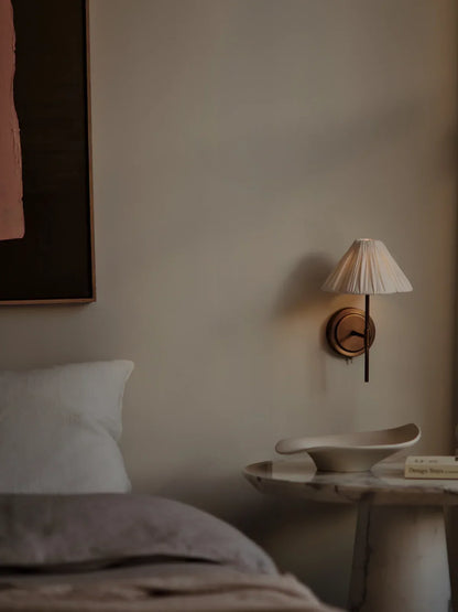 Applique murale en tissu avec abat-jour festonné, douille G9, structure en métal doré de 21,6 cm, luminaire de chevet, éclairage d'accentuation moderne pour entrée d'appartement