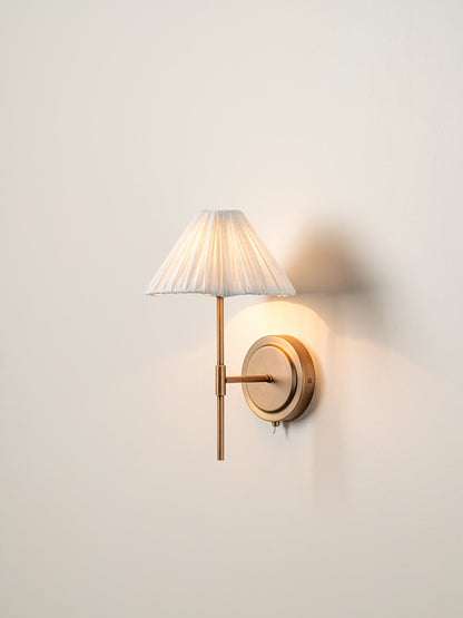 Applique murale en tissu avec abat-jour festonné, douille G9, structure en métal doré de 21,6 cm, luminaire de chevet, éclairage d'accentuation moderne pour entrée d'appartement