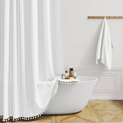 Rideau de douche en lin texturé avec bordure à pompons – Rideau de salle de bain en tissu jacquard imperméable avec crochets – Panneau d'intimité style bohème champêtre pour