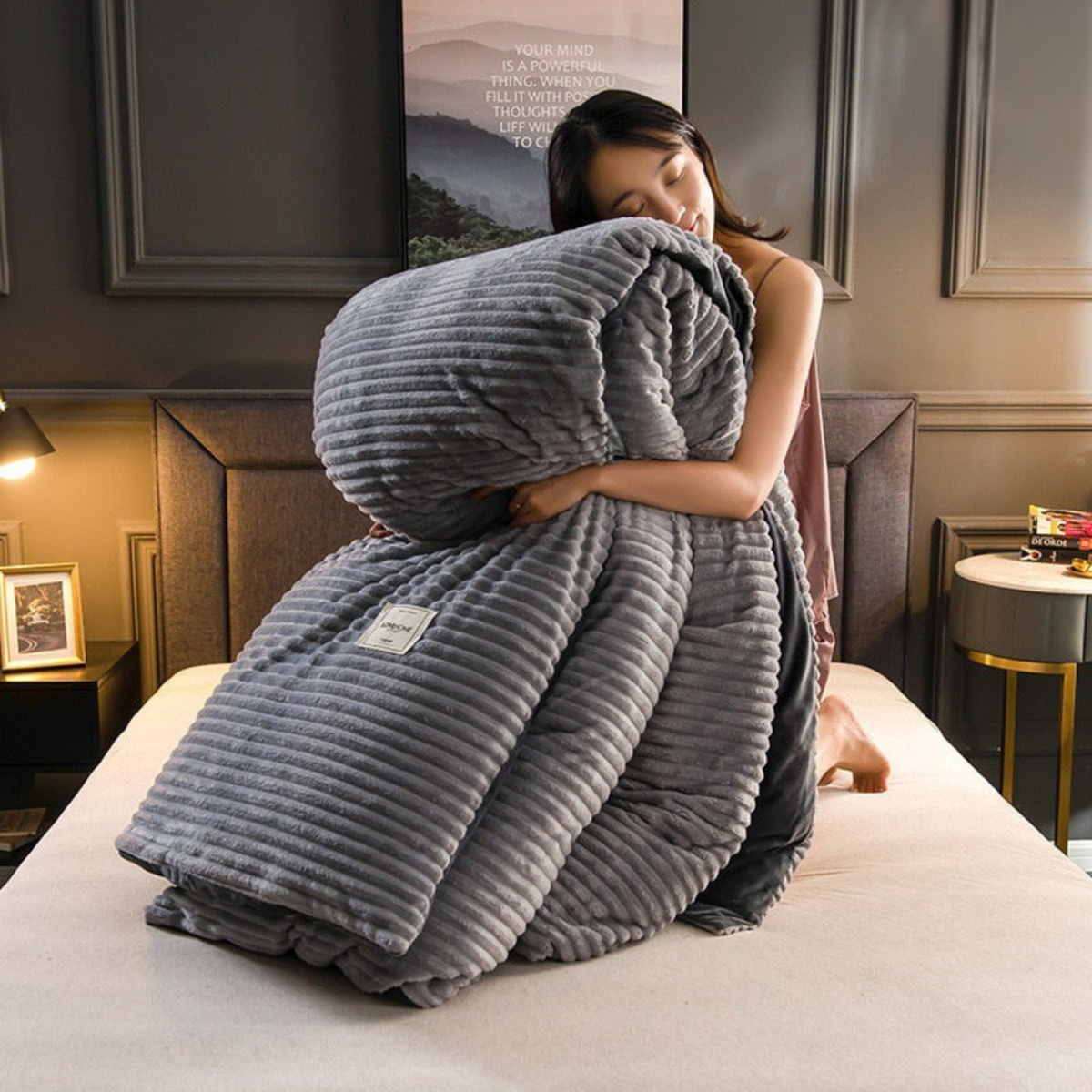 Reversible Fleece Comforter Set with Matching Pillowcase | Ultra-Soft Double-Layer Bedding for Cold Nights | Cozy Winter Duvet