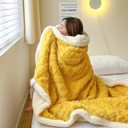 Plush Polyester Throw Blanket for Bed, Couch & Sofa - Lightweight All-Season Layer for Bedroom or Living Room