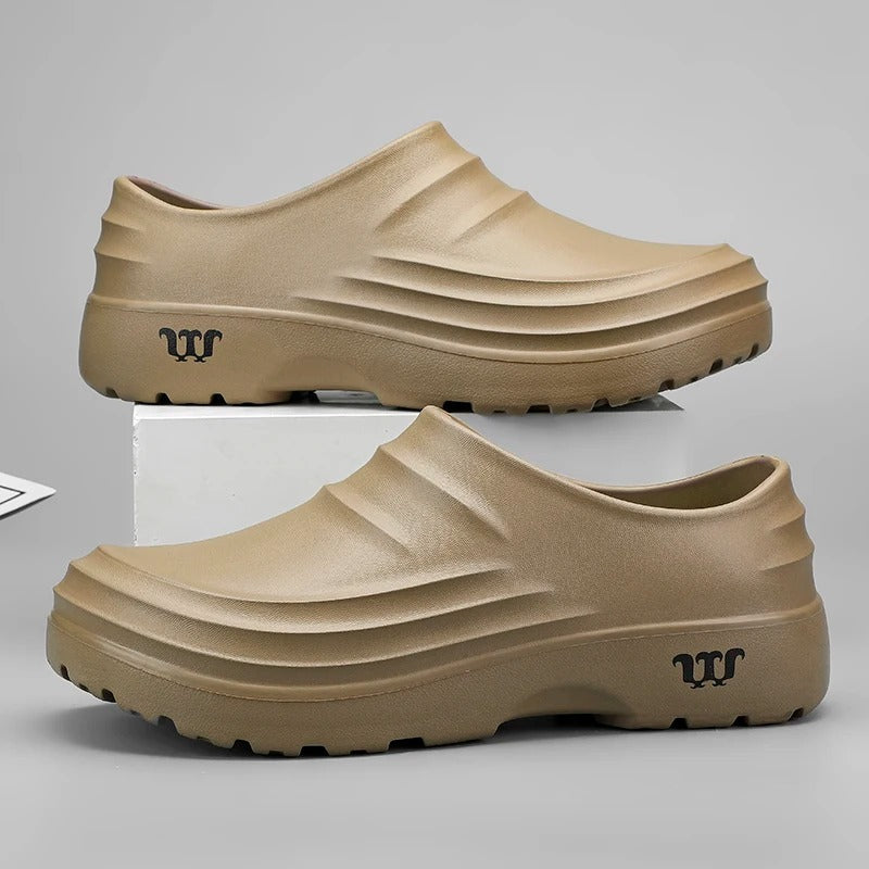 Men's Non-Slip Work Shoes Oil-Resistant Slip-On Kitchen Footwear Lightweight Chef Sneakers Restaurant Safety Shoes