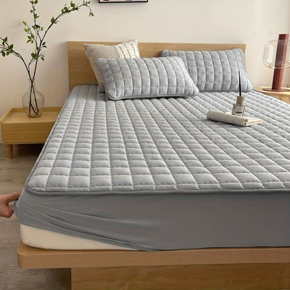 BEDGUARD – Quilted Mattress Protector for a Secure Fitted Fit