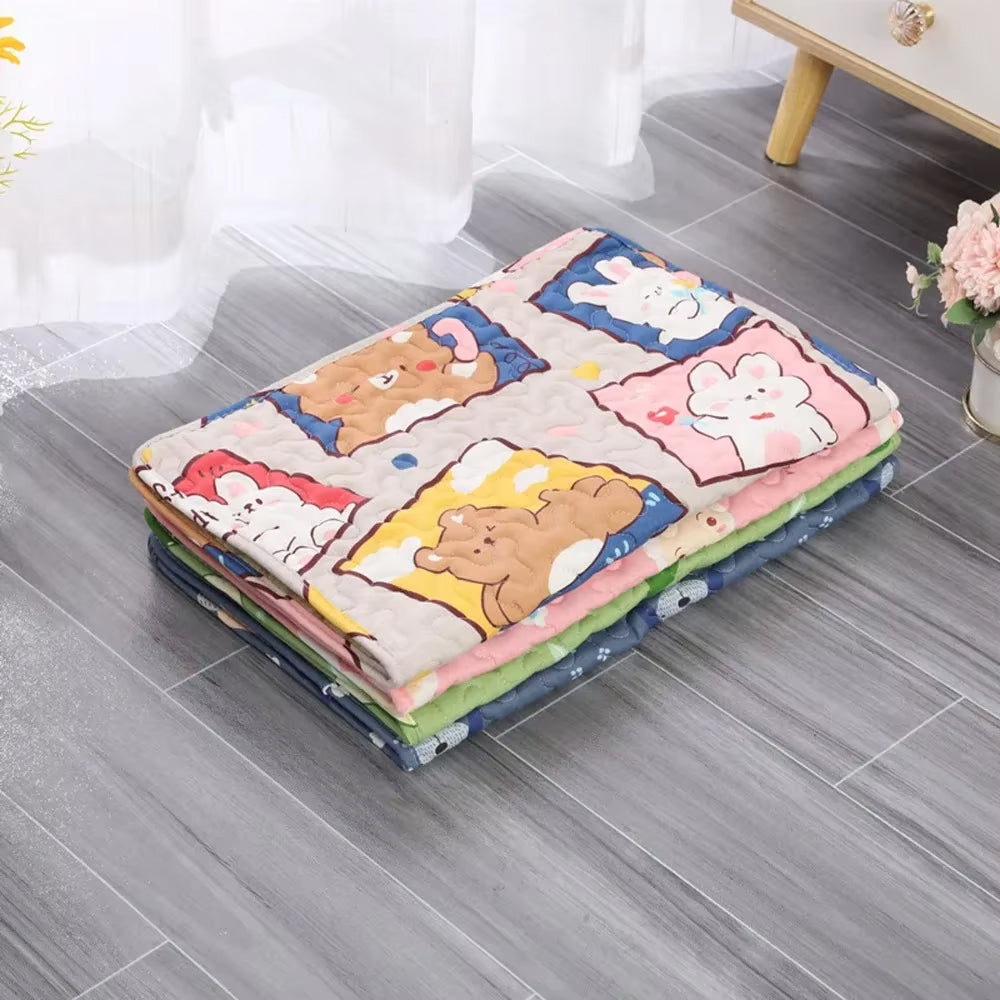 Self-Cooling Pet Bed Mat with Non-Slip Base for Cats & Dogs – Washable Heat-Regulating Fabric, 3 Sizes Available