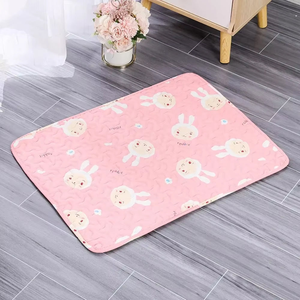 Self-Cooling Pet Bed Mat with Non-Slip Base for Cats & Dogs – Washable Heat-Regulating Fabric, 3 Sizes Available