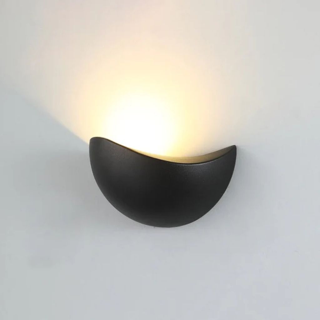 Half-Moon Aluminum LED Sconce – 5W Low-Profile Fixture for Bedroom, Hallway & Porch – IP65 Weatherproof Wall Lighting 3000K-5000K