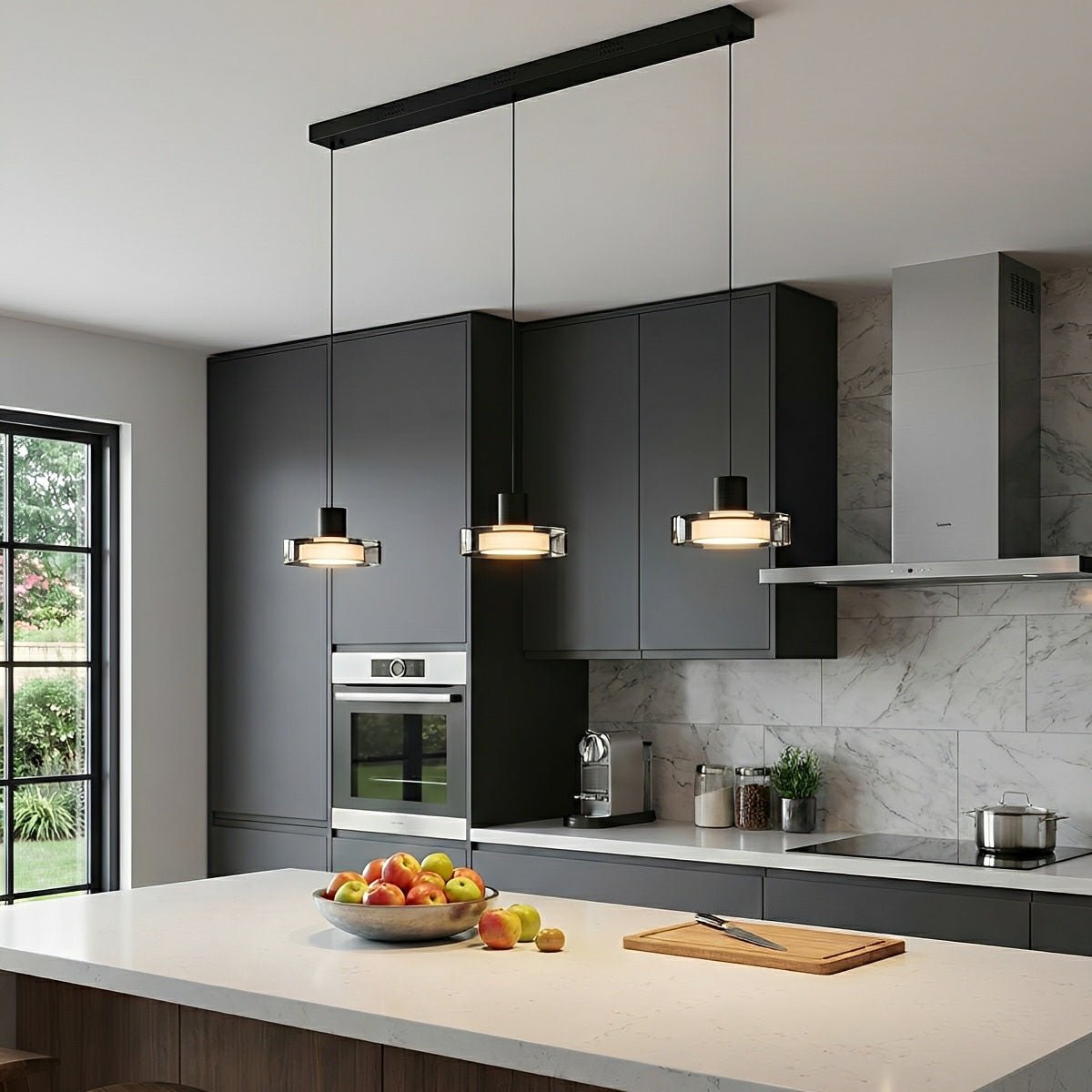 Suspension LED à température variable, 31 pouces, trois globes, cordon réglable, pour comptoir, bar, table à manger, style moderne, aluminium noir