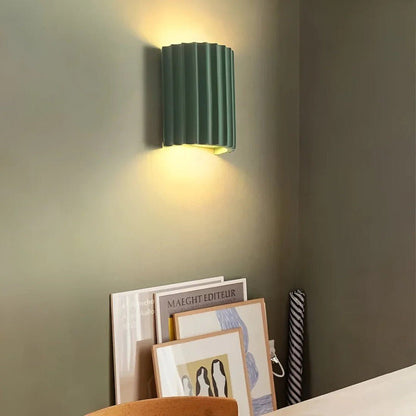 Sculptural Resin Wall Light with Up-Down Glow – Soft Pastel Finish for Hallway Bedroom Stairway – G9 LED Included – 5×7 in Sconce