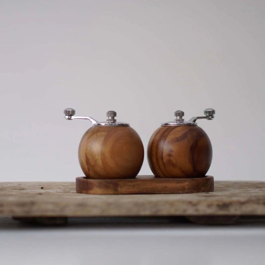Ensemble de moulins à sel et à poivre en bois avec support, moulins à manivelle pour table de cuisine, comptoir et présentation d'assaisonnements